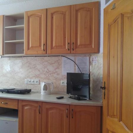 Penzion Apartmany Becov Bečov nad Teplou エクステリア 写真