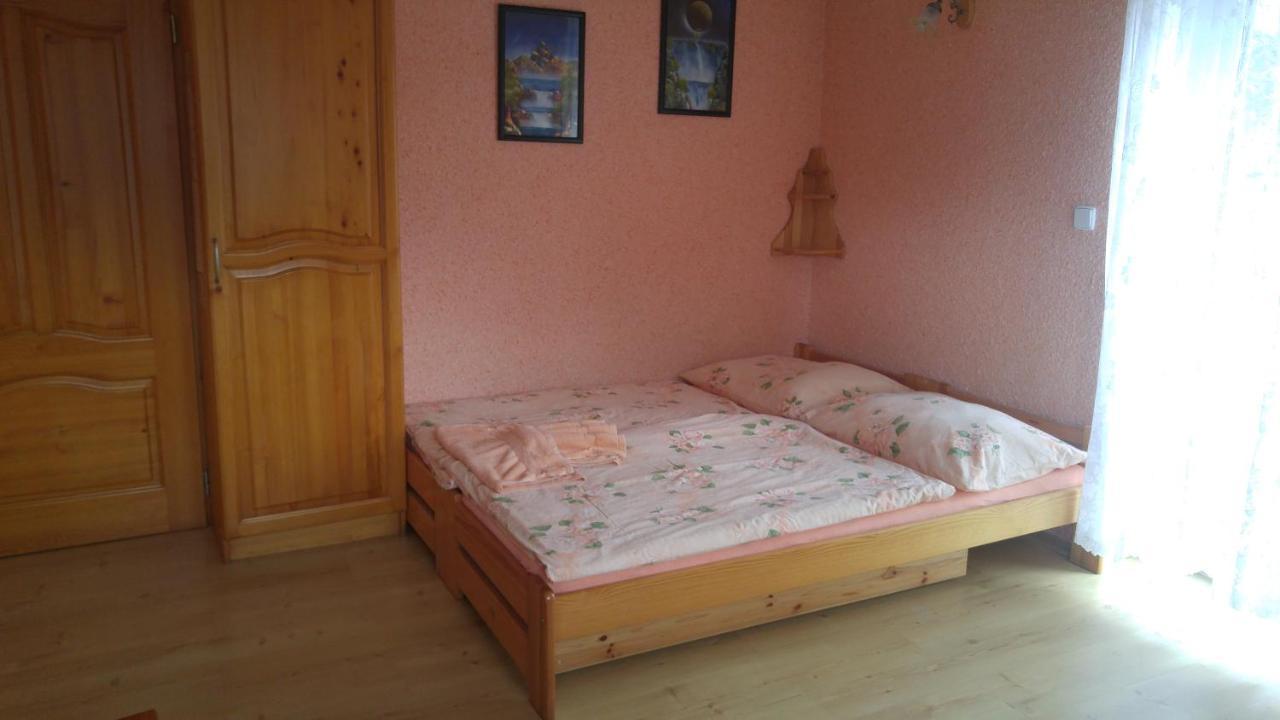 Penzion Apartmany Becov Bečov nad Teplou エクステリア 写真
