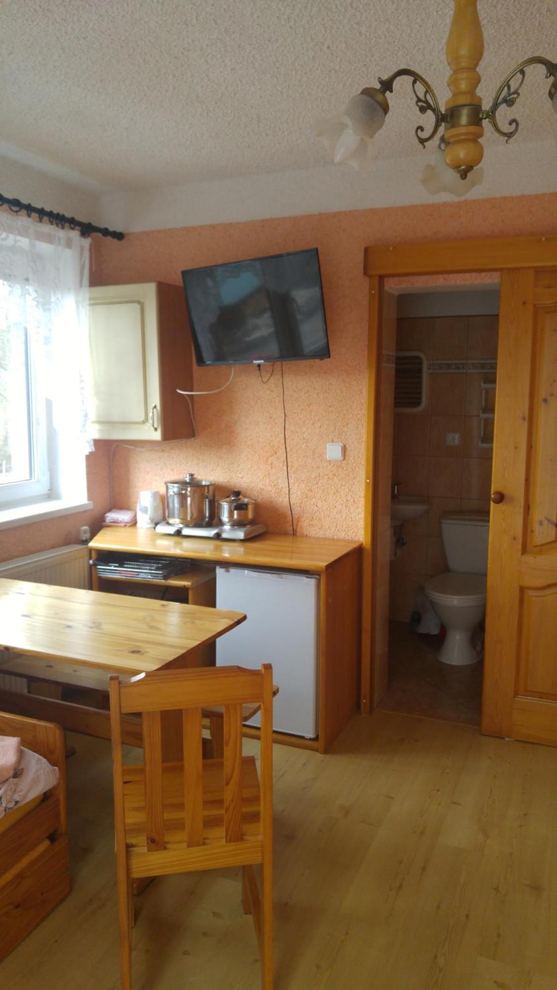 Penzion Apartmany Becov Bečov nad Teplou エクステリア 写真